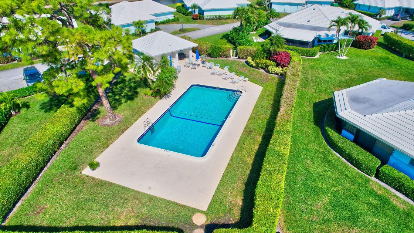 DELRAY DUNES - Residential