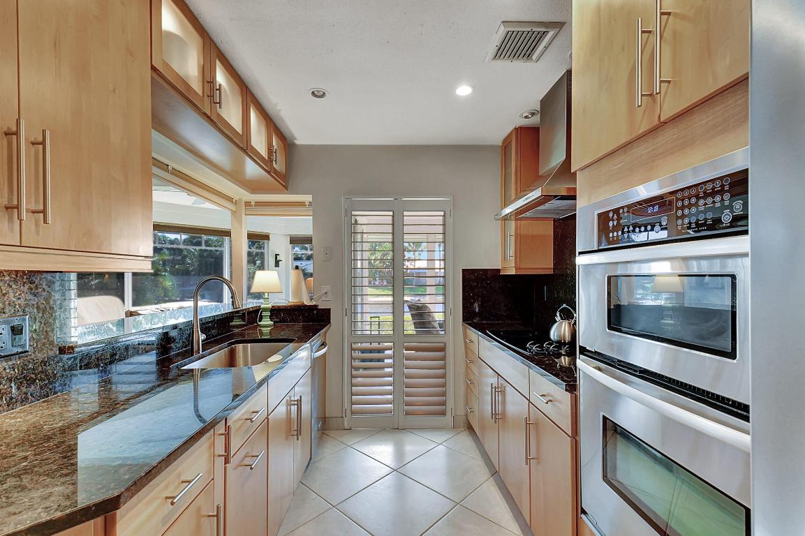 DELRAY DUNES - Residential