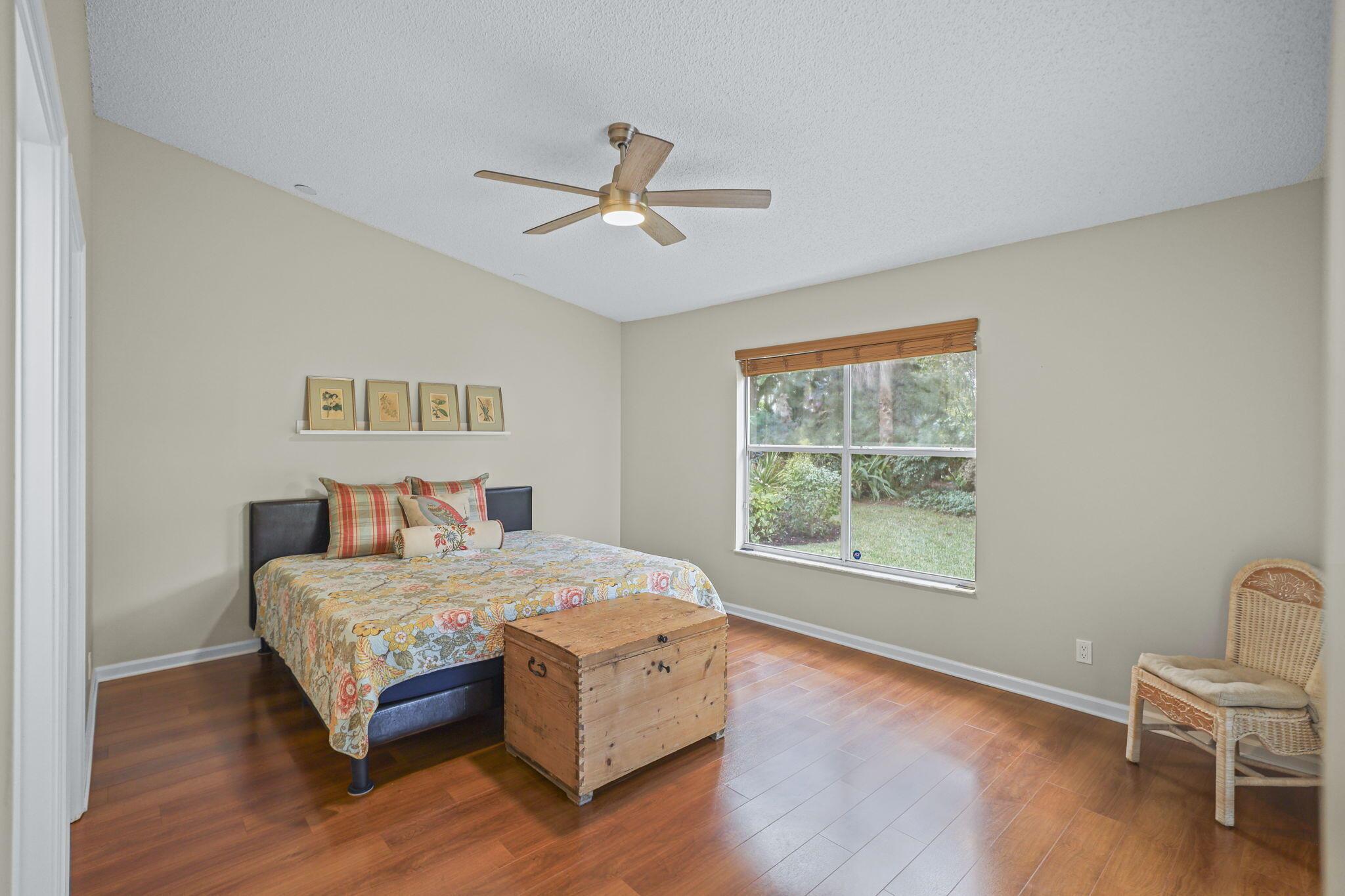 NORTH PASSAGE - Residential