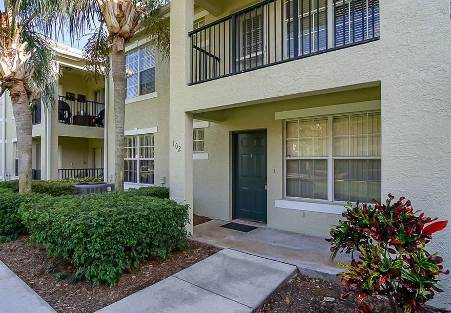 Ground Floor 2 bed/ 2 bath in move in condition.Walk in closet and roman tub in the Master. Open Floor Plan. Full size washer and dryer. The Belmont is a gated community in the heart of St. Lucie West. Restaurants, shopping, movies, medical facilities are close by. The St. Lucie Mets stadium is a 5 minute drive, and only minutes to I-95. Community club house with business center ,state-of-the art fitness center, heated pool and Jacuzzi, tennis court, kids play area; car wash.