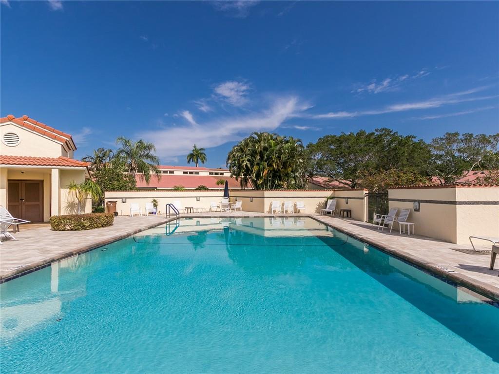 Villas of Deer Creek - Residential