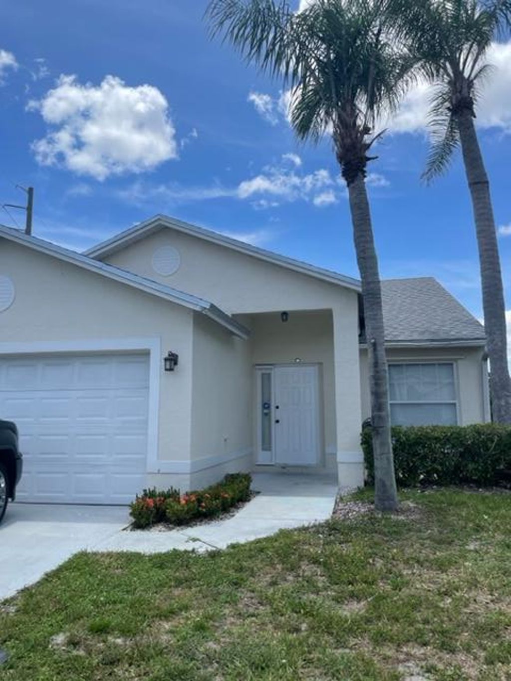 Photo of 64 Paxford Lane, Boynton Beach, FL 33426 (MLS # R10810813)