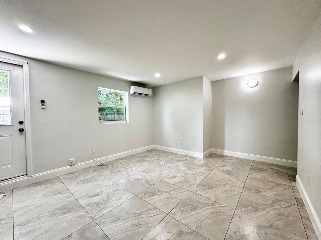 Photo of 1279 NE 40th Place, Oakland Park, FL 33334 (MLS # F10457720)