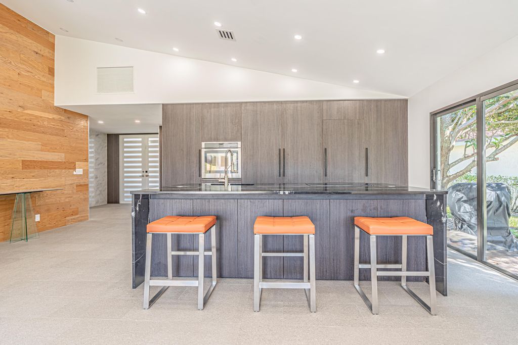 Photo of 6878 Touchstone Circle, Palm Beach Gardens, FL 33418 (MLS # B26001888)