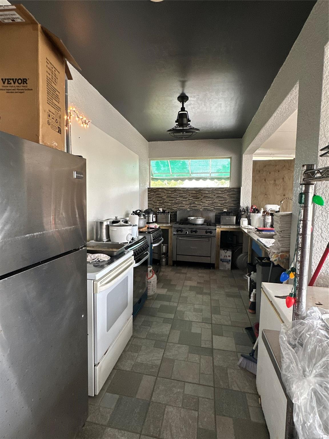 Acreage & Unrec - Residential