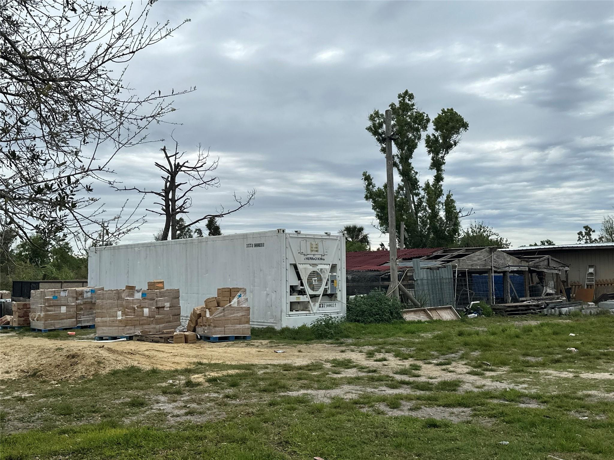 Acreage & Unrec - Residential