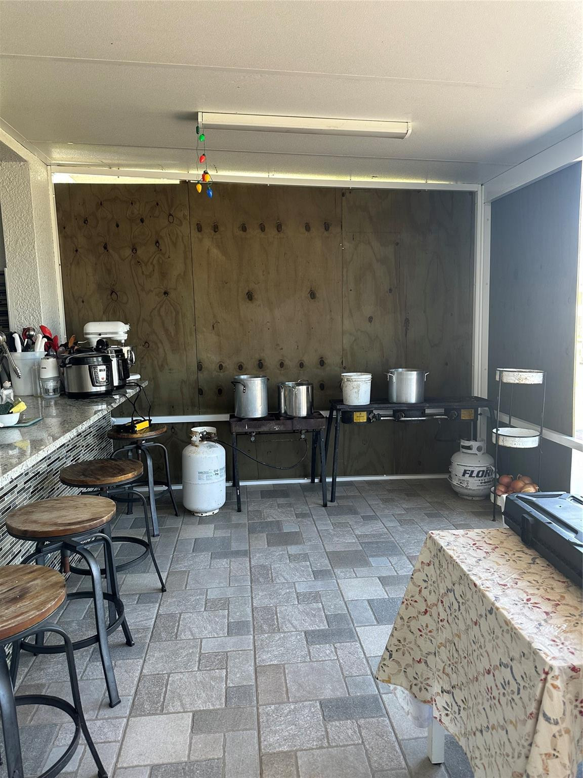 Acreage & Unrec - Residential