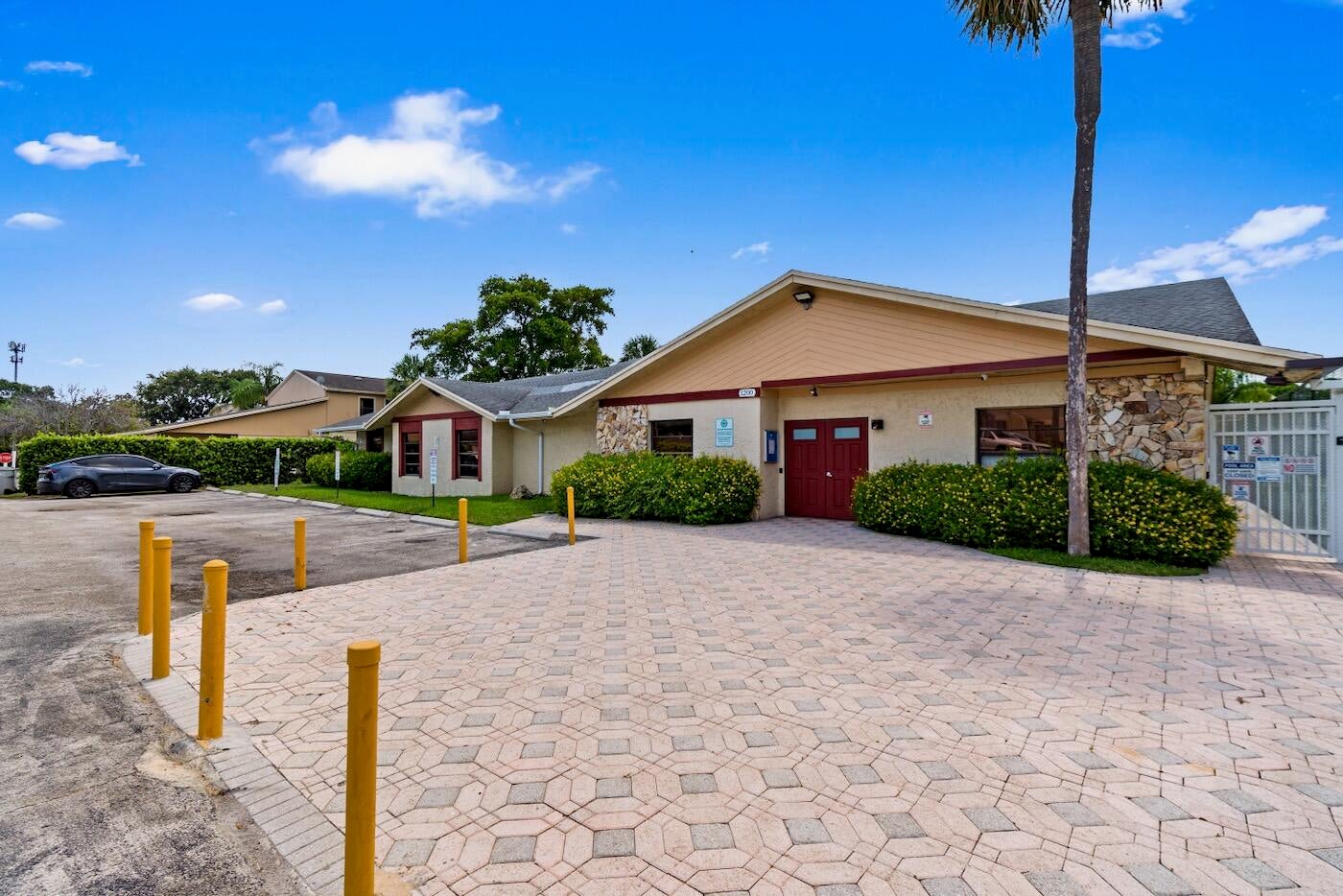 3370 Beau Rivage Drive 2t