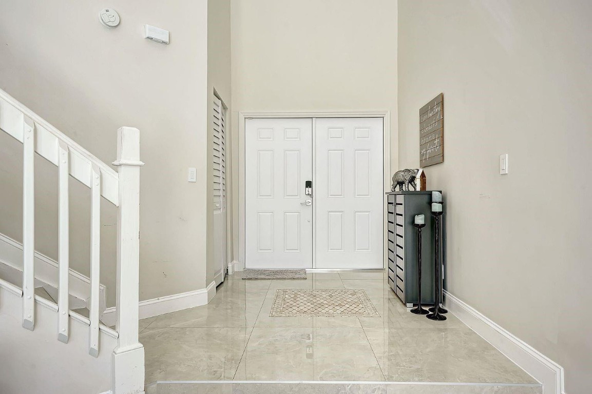 Countrys Point 119-29 B - Residential