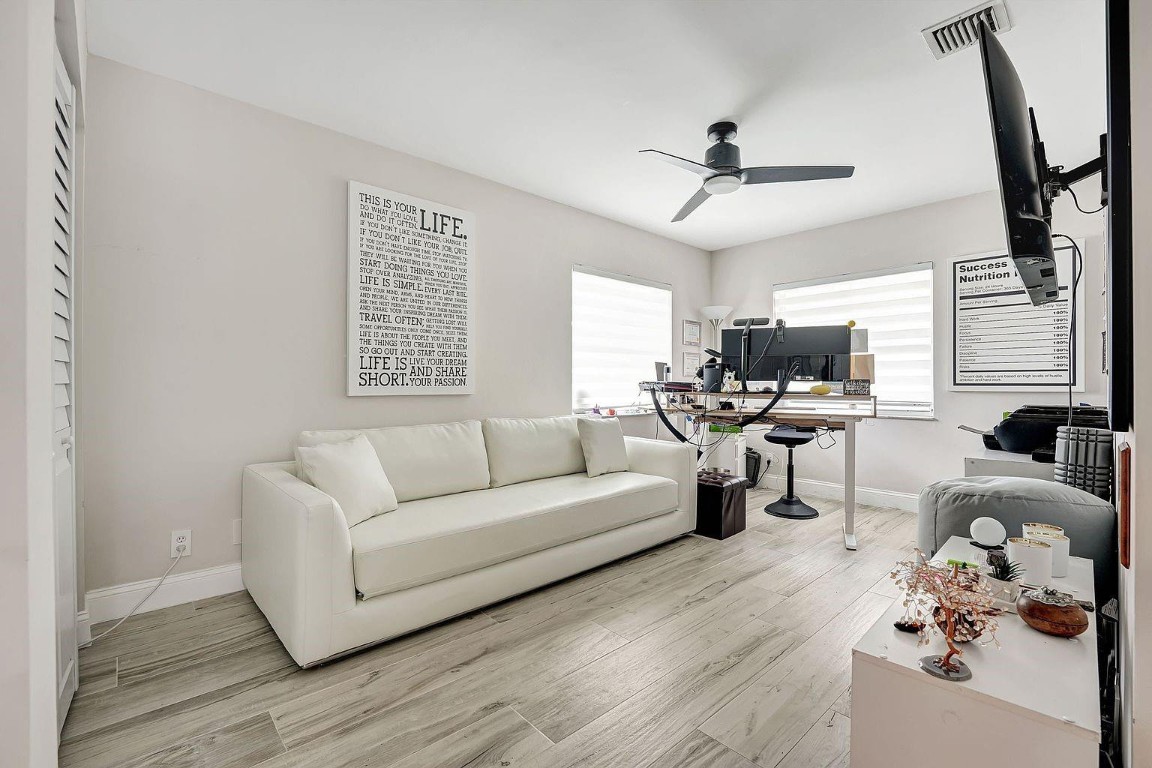 Countrys Point 119-29 B - Residential