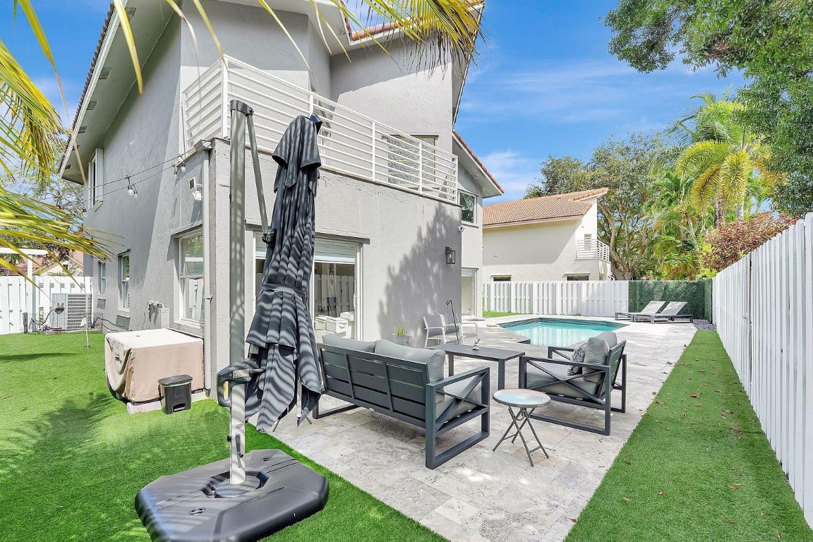 Countrys Point 119-29 B - Residential