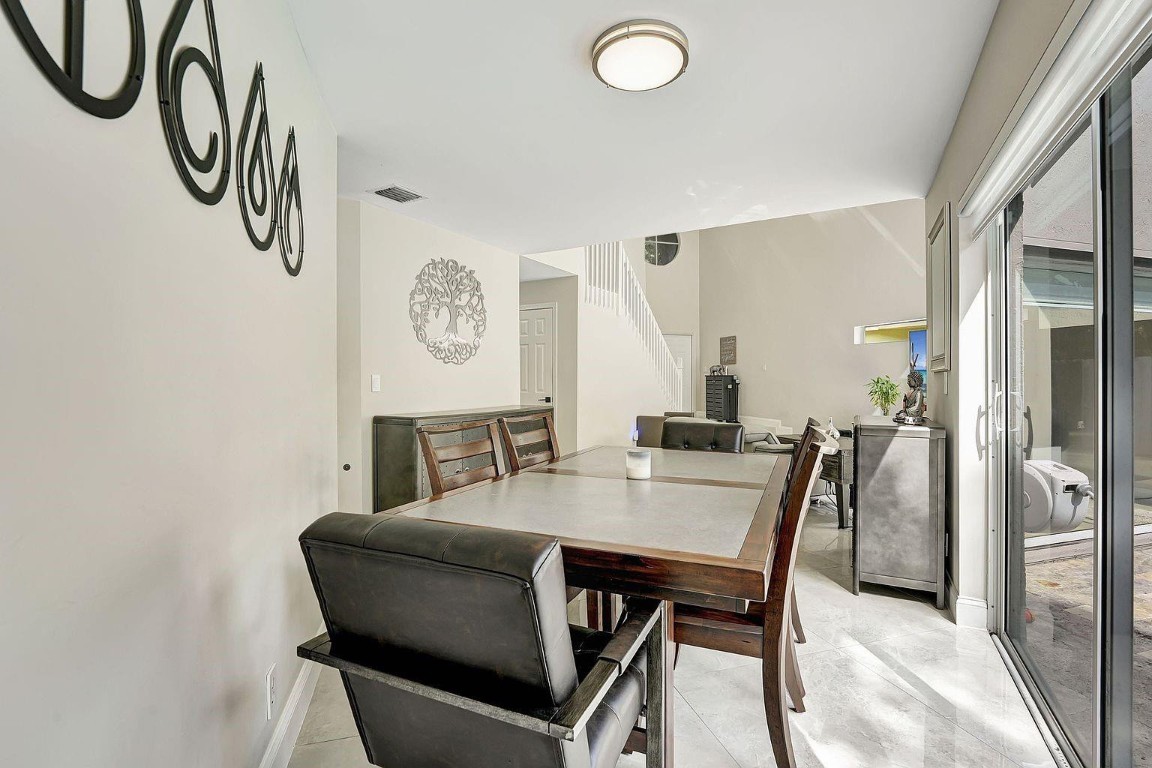 Countrys Point 119-29 B - Residential