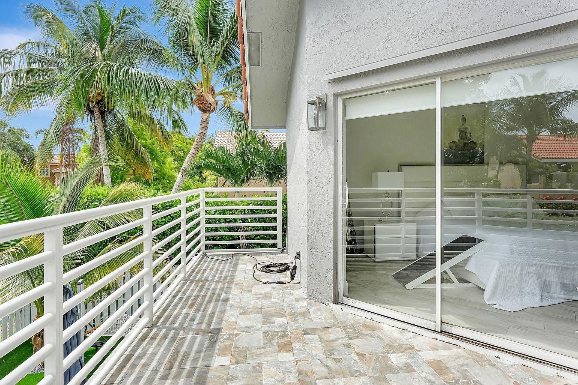 Countrys Point 119-29 B - Residential