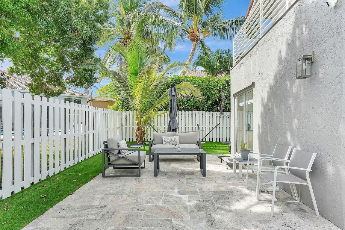 Countrys Point 119-29 B - Residential