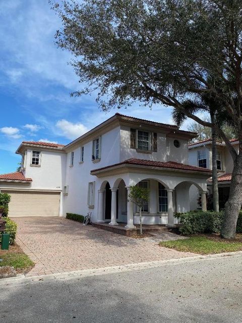 635 Castle Drive Palm Beach Gardens FL 33410