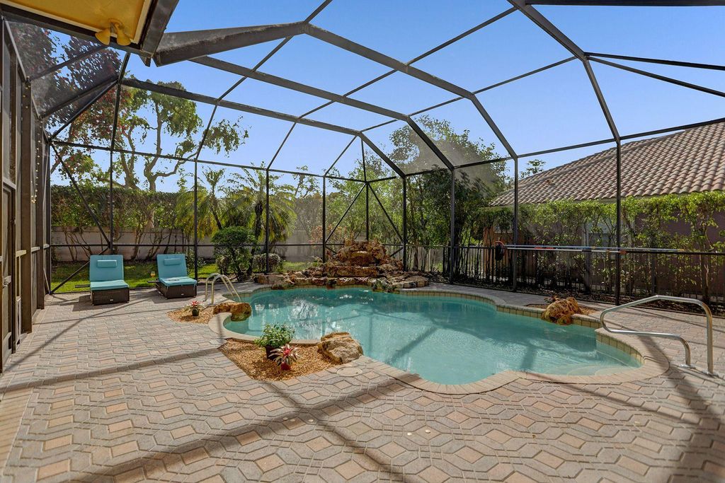Photo of 21702 Marigot Drive, Boca Raton, FL 33428 (MLS # R11056450)