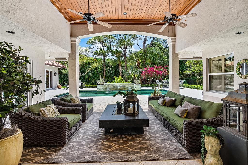 Photo of 5801 Whirlaway Road, Palm Beach Gardens, FL 33418 (MLS # R10716620)