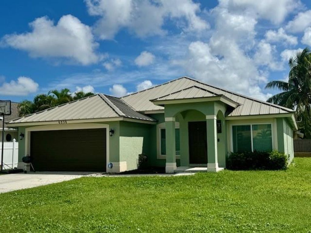 Photo of 6238 Leslie Street, Jupiter, FL 33458 (MLS # F10458493)