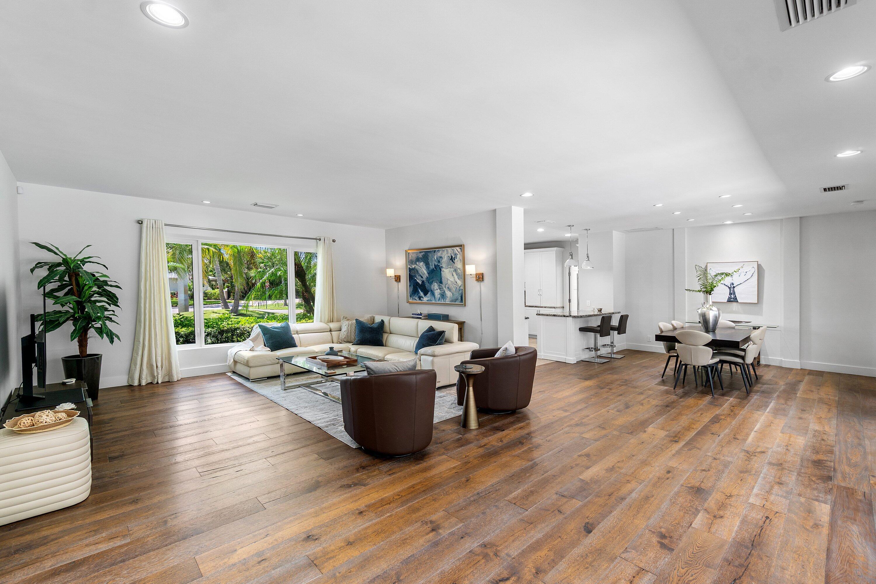 225 NW 11TH Street