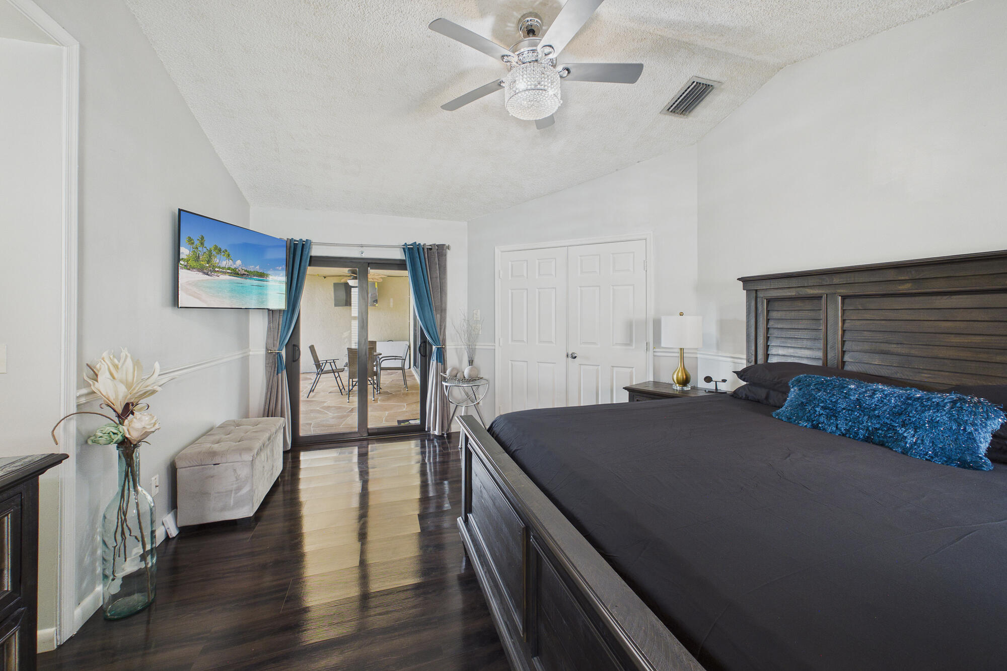 EXECUTIVE ESTATES/CITRUS  GLEN - Residential