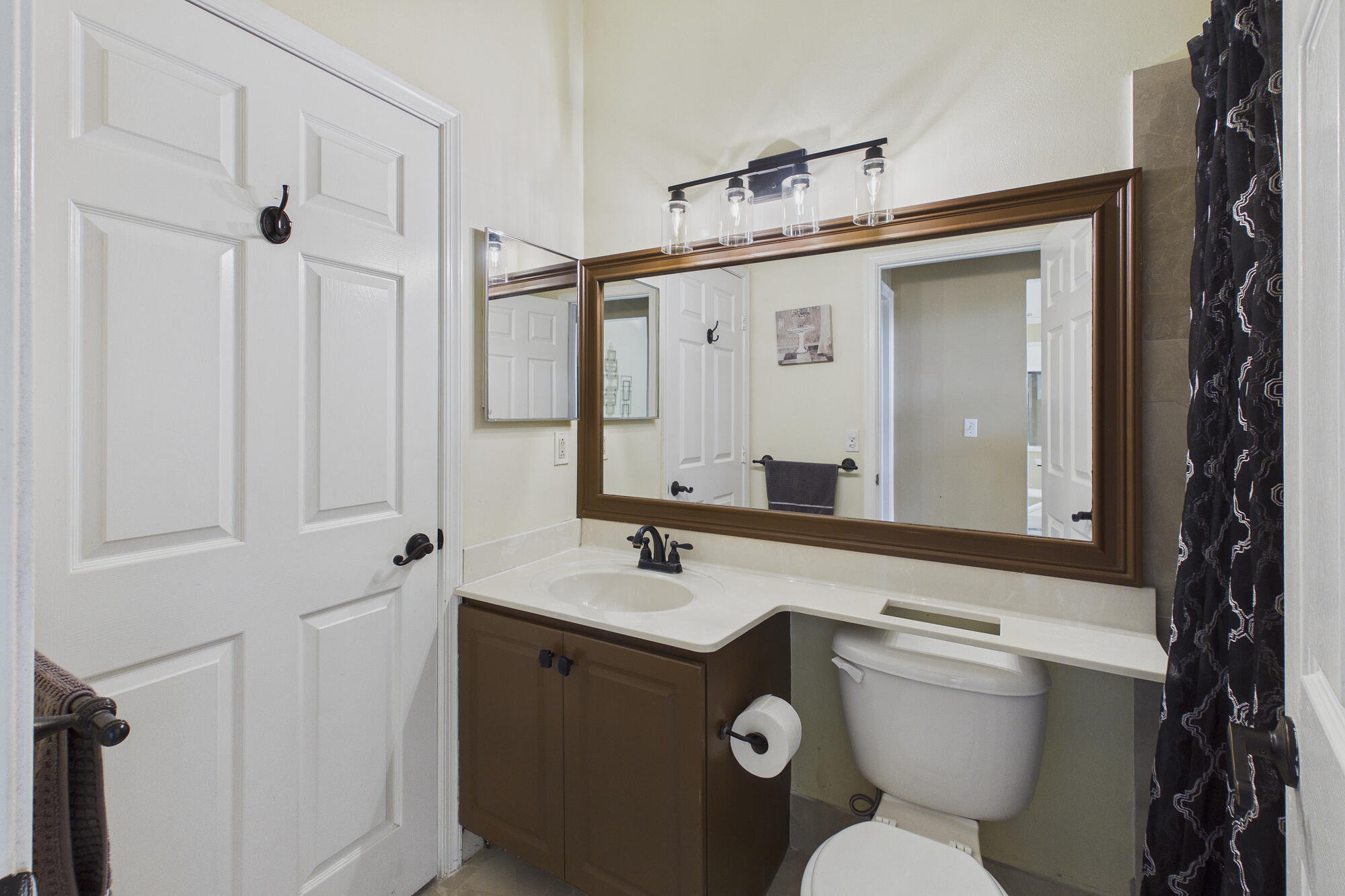 EXECUTIVE ESTATES/CITRUS  GLEN - Residential