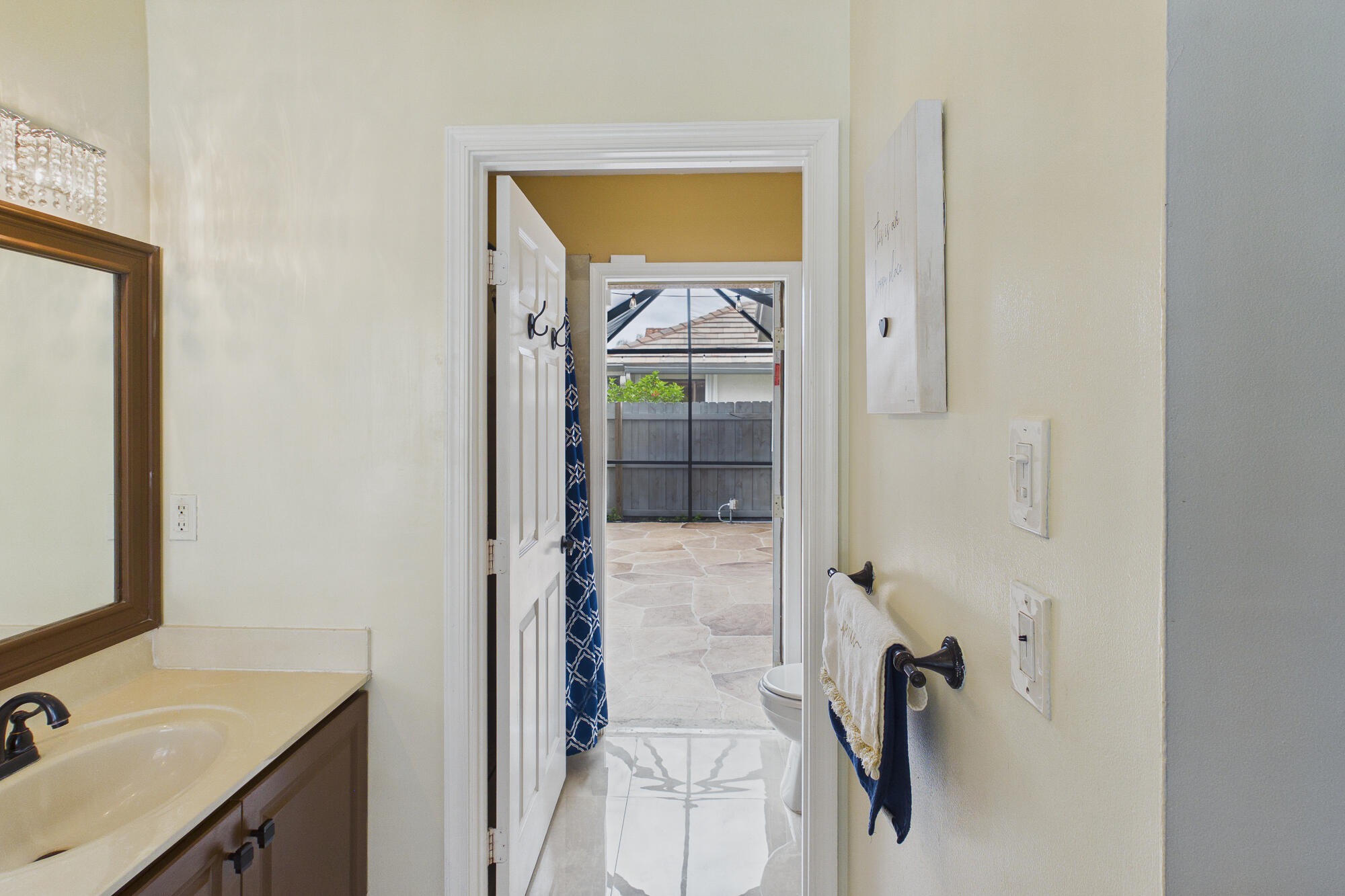 EXECUTIVE ESTATES/CITRUS  GLEN - Residential