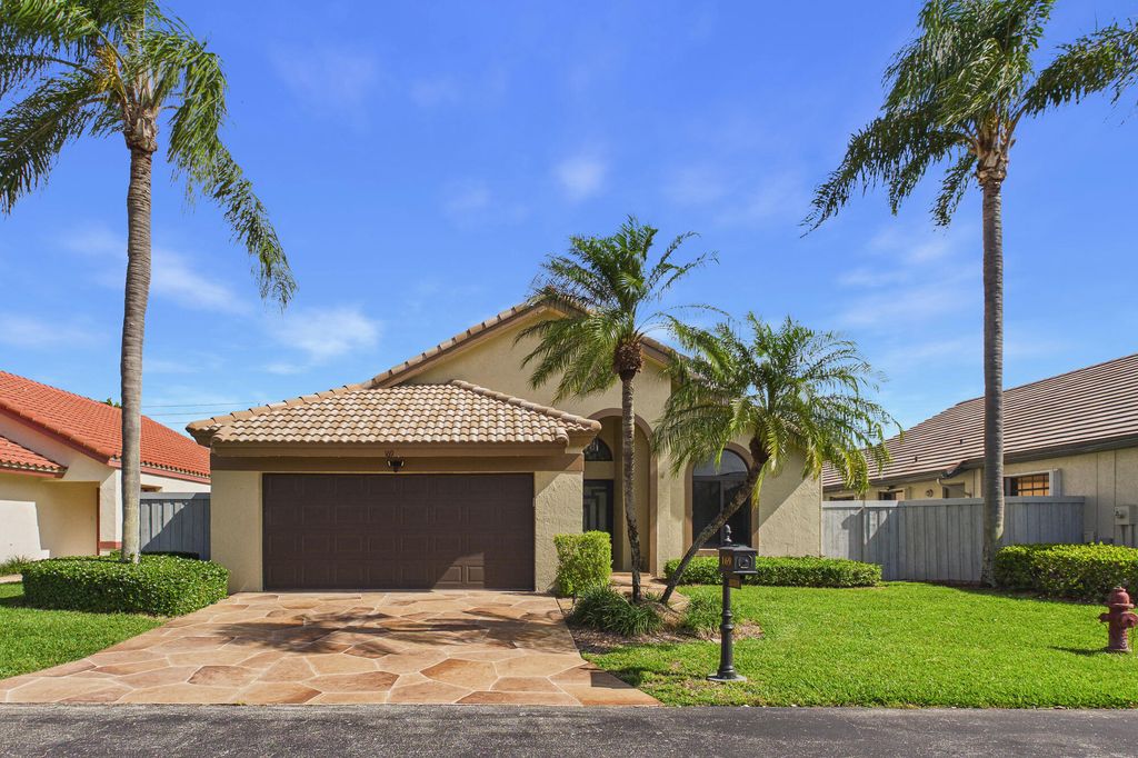 Photo of 169 Executive Circle, Boynton Beach, FL 33436 (MLS # B26016754)