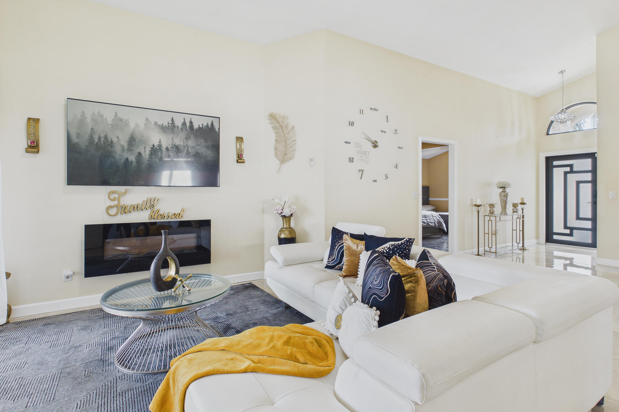 EXECUTIVE ESTATES/CITRUS  GLEN - Residential