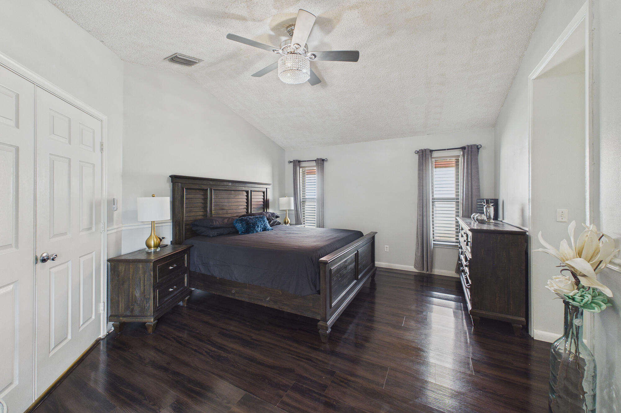 EXECUTIVE ESTATES/CITRUS  GLEN - Residential