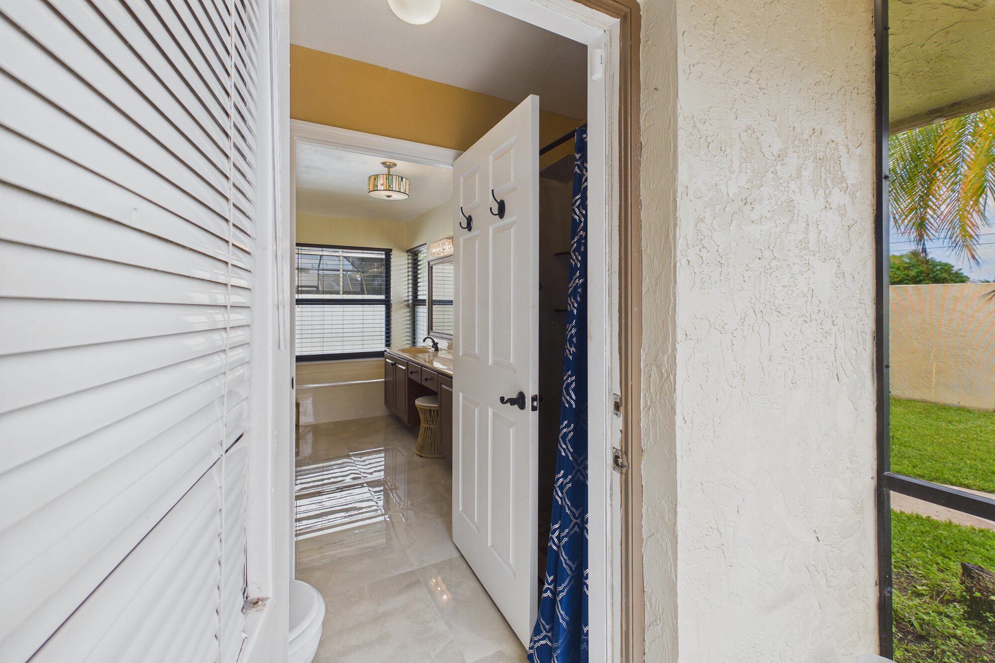 EXECUTIVE ESTATES/CITRUS  GLEN - Residential