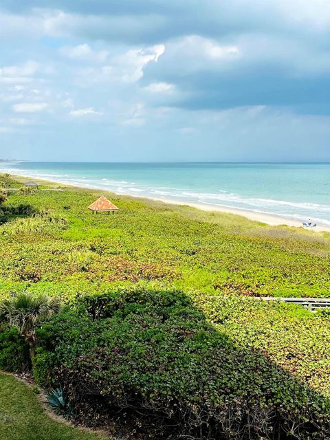 A home in Hutchinson Island