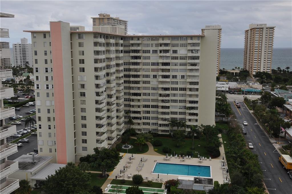 Coral Ridge Towers South - Residential