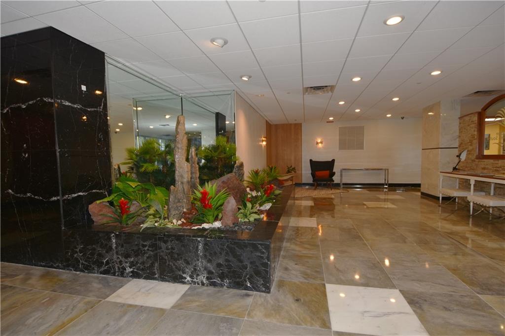 Coral Ridge Towers South - Residential