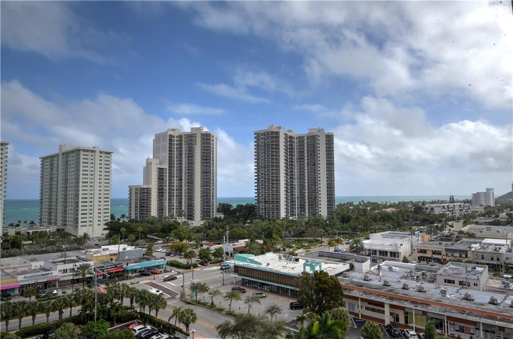 Coral Ridge Towers South - Residential