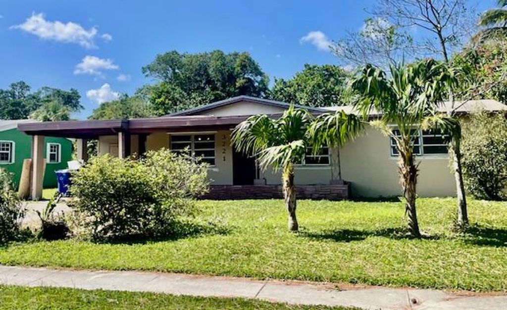 Photo of 3221 Jackson Boulevard, Fort Lauderdale, FL 33312 (MLS # R11098544)