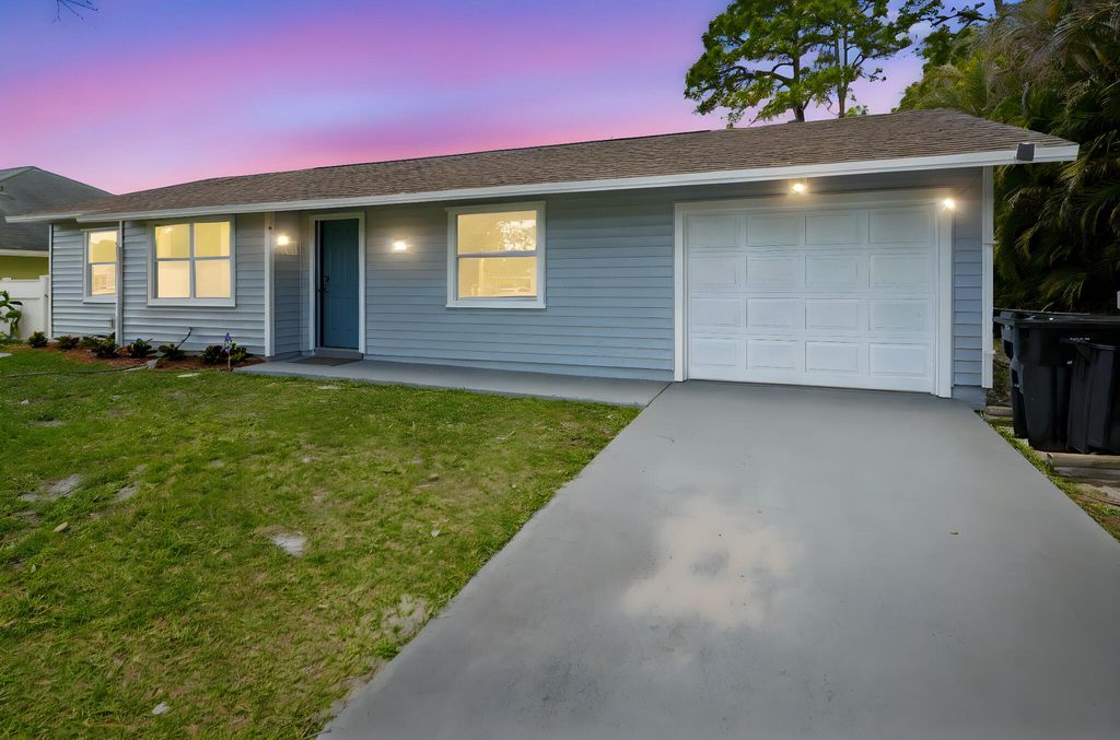 Photo of 2232 SW Nightingale Terrace, Port Saint Lucie, FL 34953 (MLS # B26013499)
