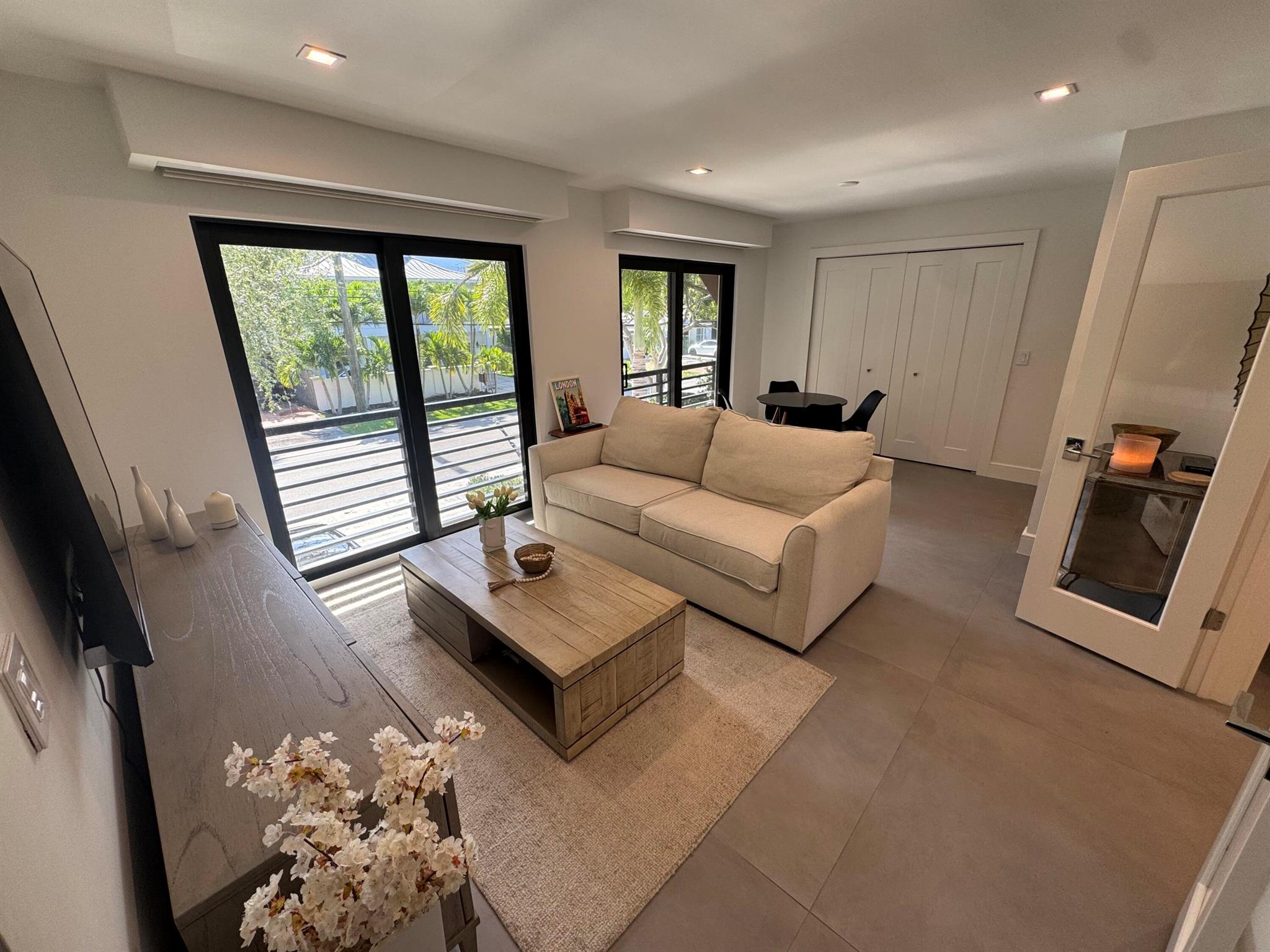 LAS OLAS PARK CORR PLAT - Residential