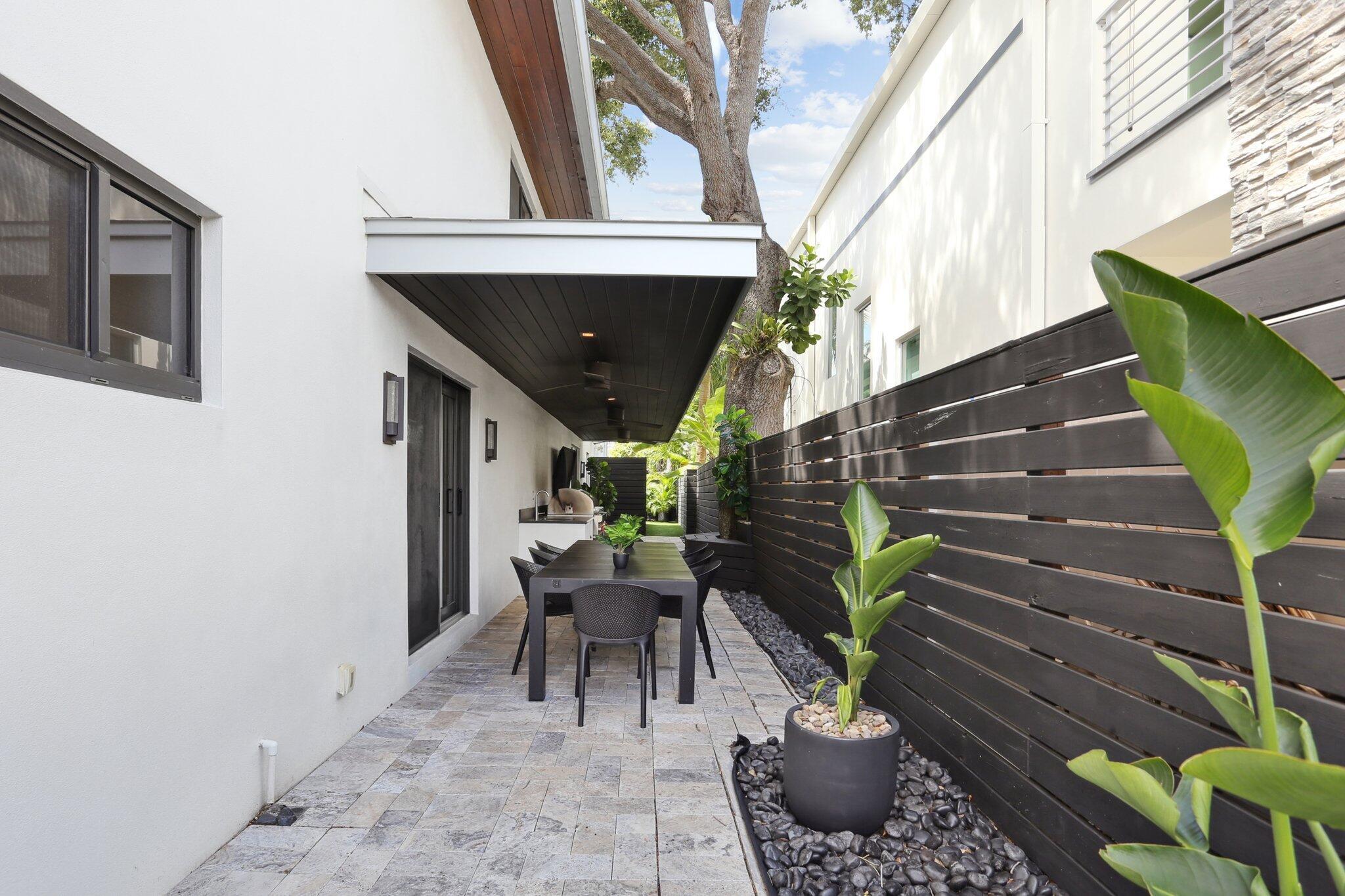 LAS OLAS PARK CORR PLAT - Residential