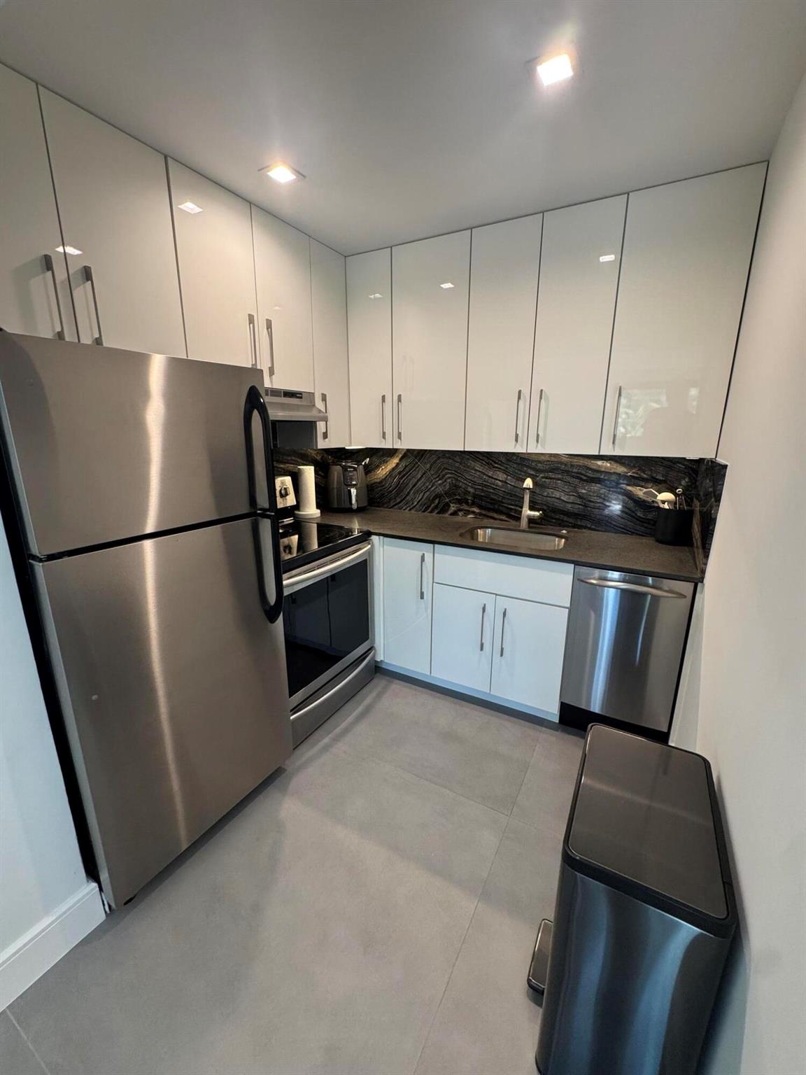 LAS OLAS PARK CORR PLAT - Residential