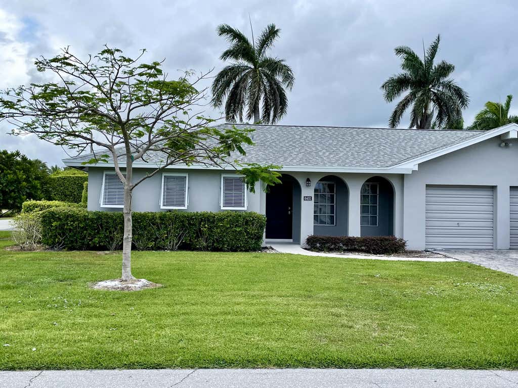 Photo of 6401 NE 7th Avenue #South, Boca Raton, FL 33487 (MLS # R10805952)