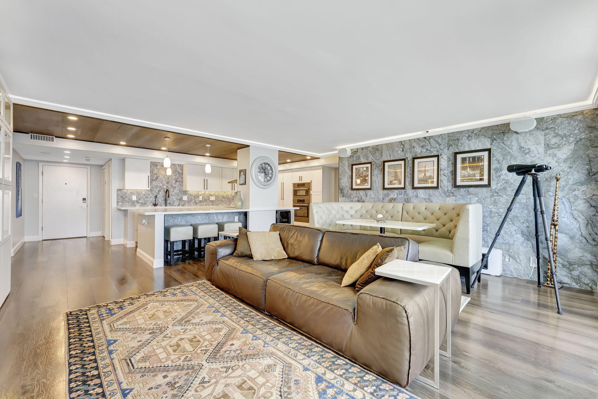 La Mer - Residential