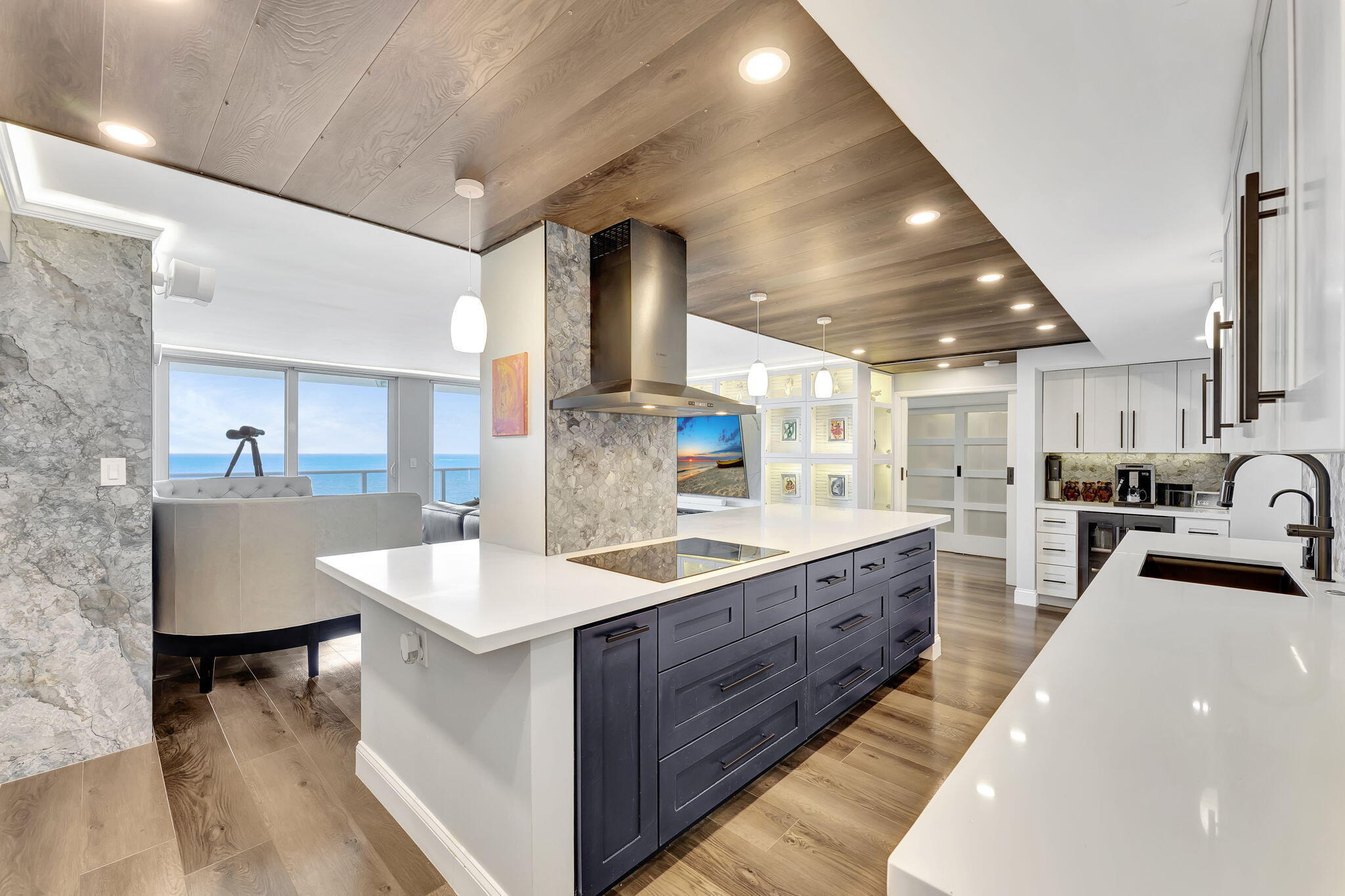 La Mer - Residential
