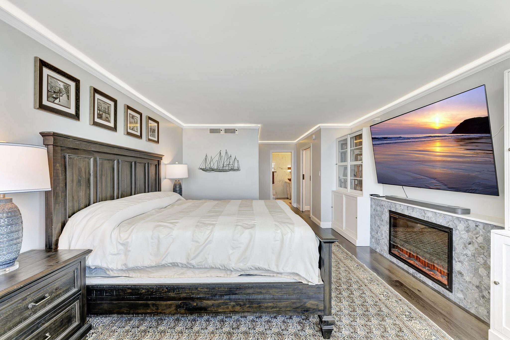 La Mer - Residential