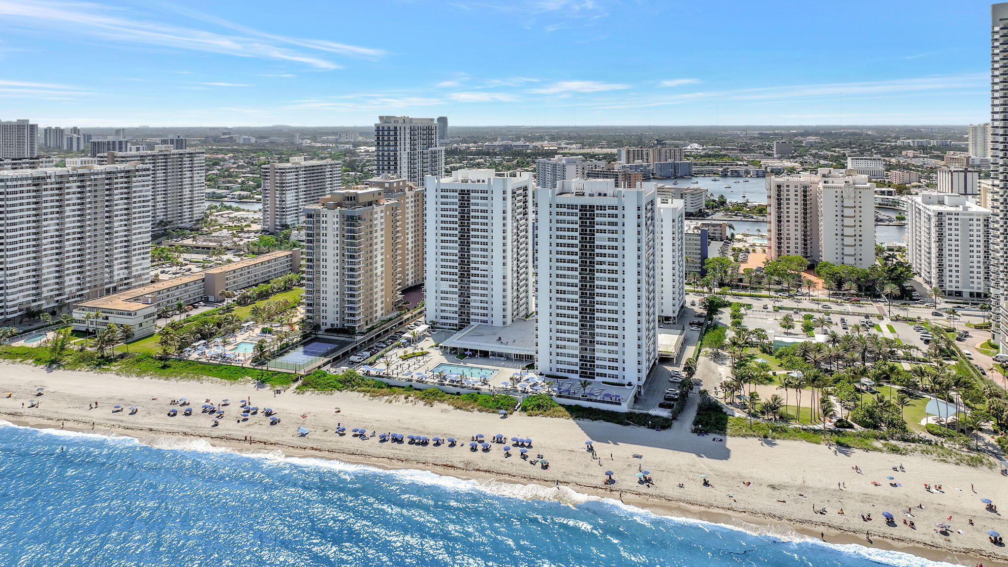 La Mer - Residential