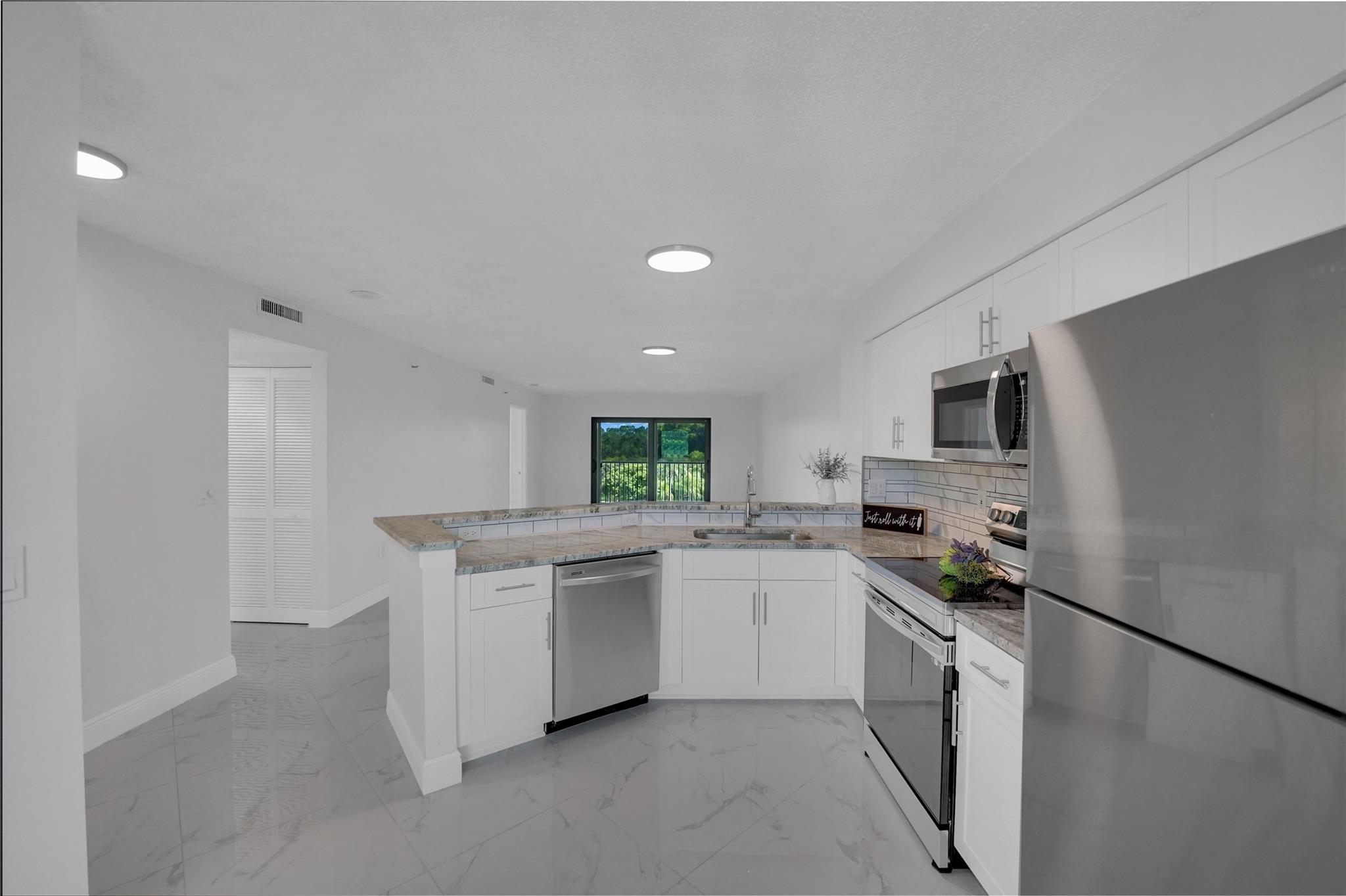 CYPRESS BEND CONDOMINIUM - Residential