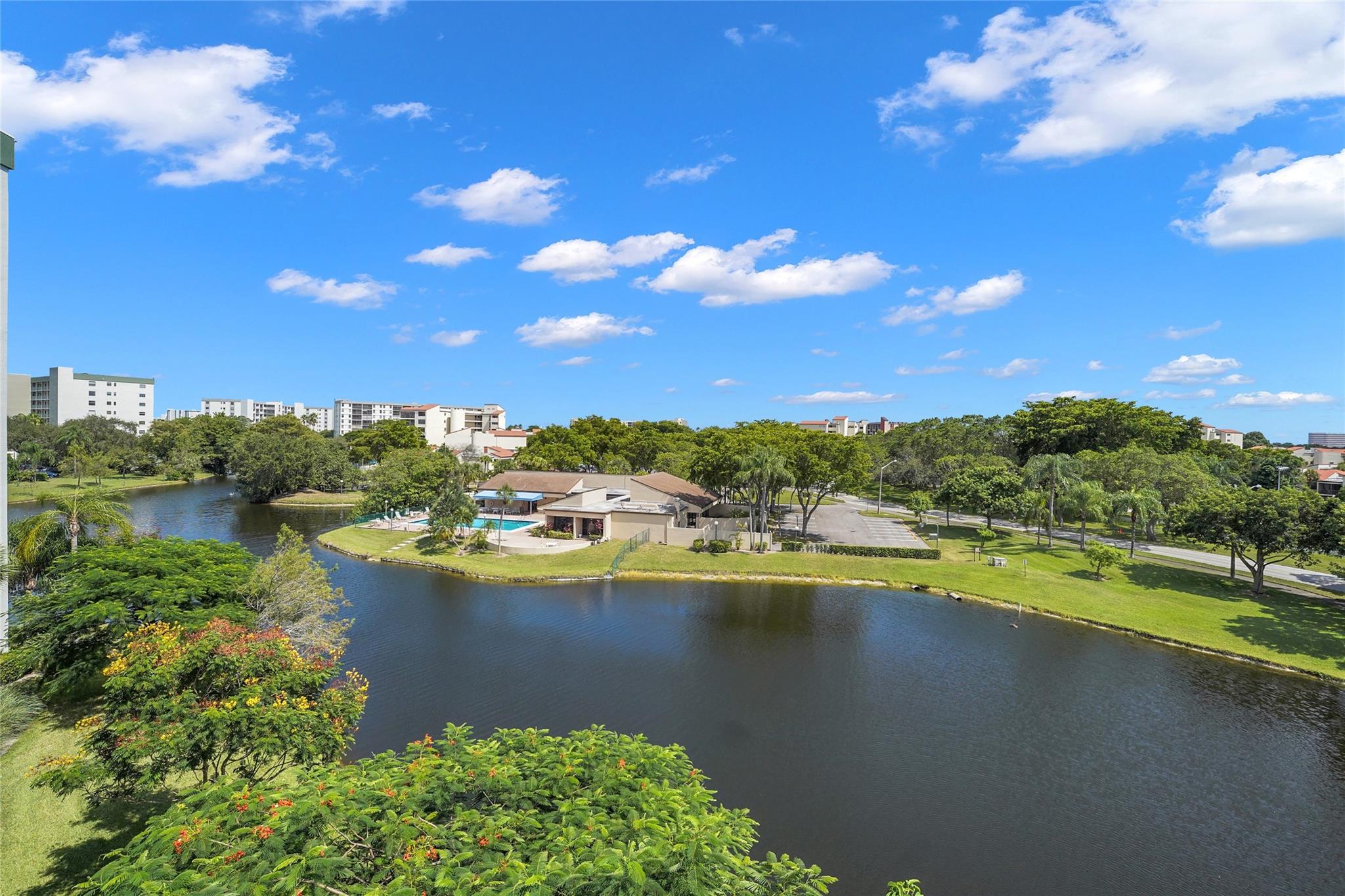 CYPRESS BEND CONDOMINIUM - Residential