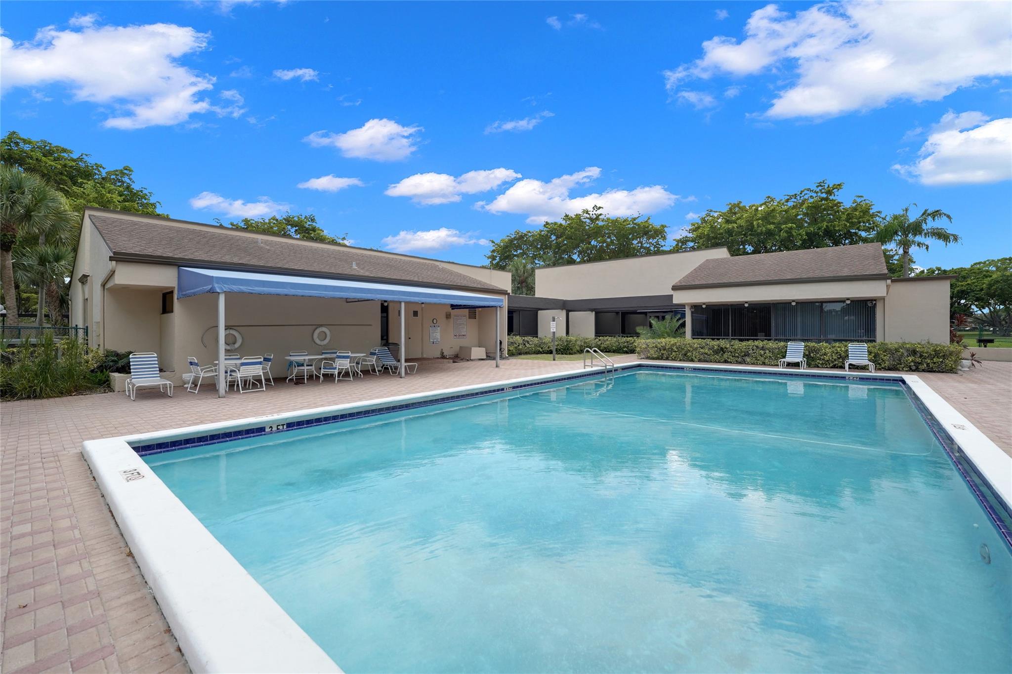 CYPRESS BEND CONDOMINIUM - Residential