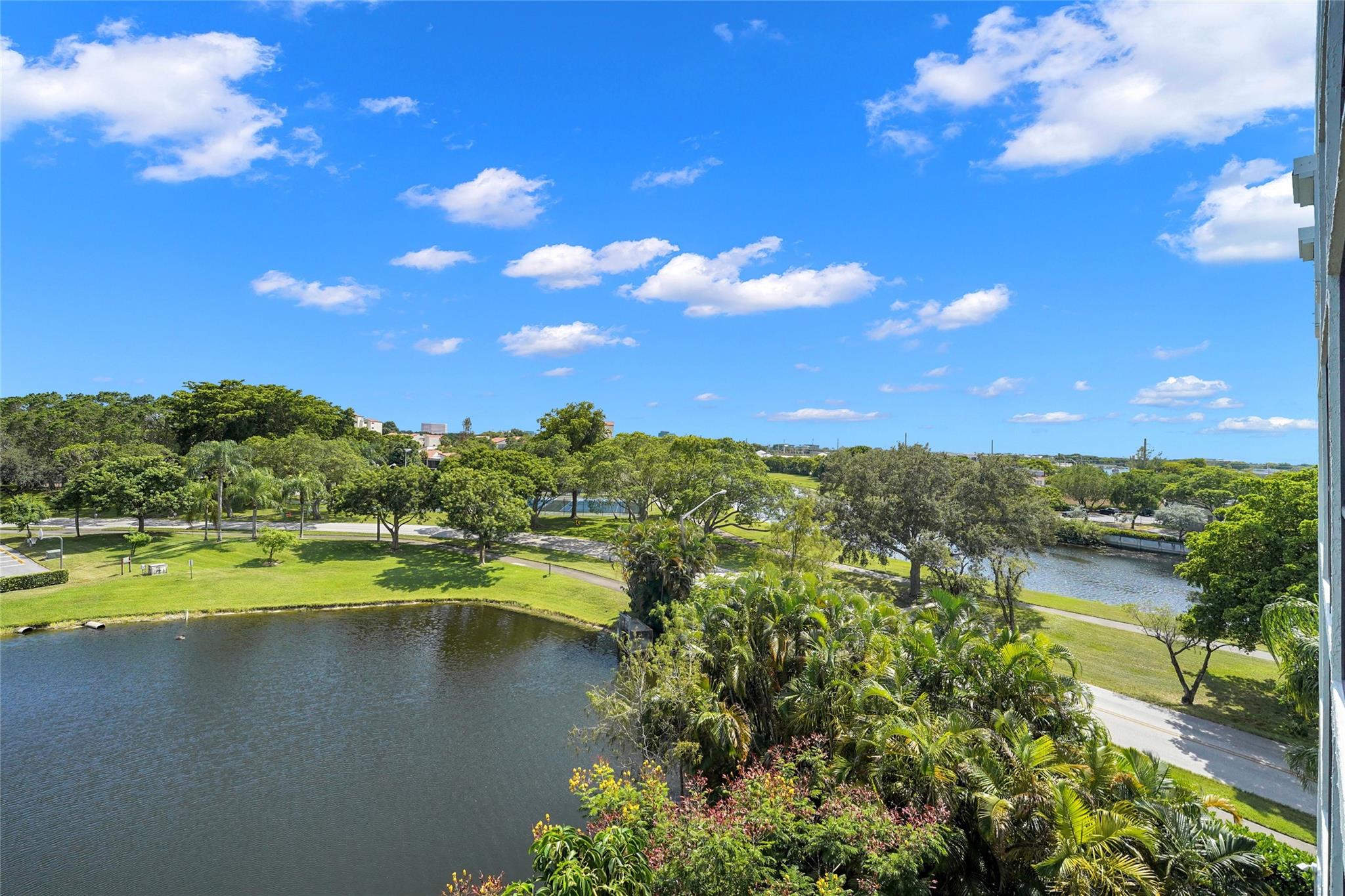 CYPRESS BEND CONDOMINIUM - Residential