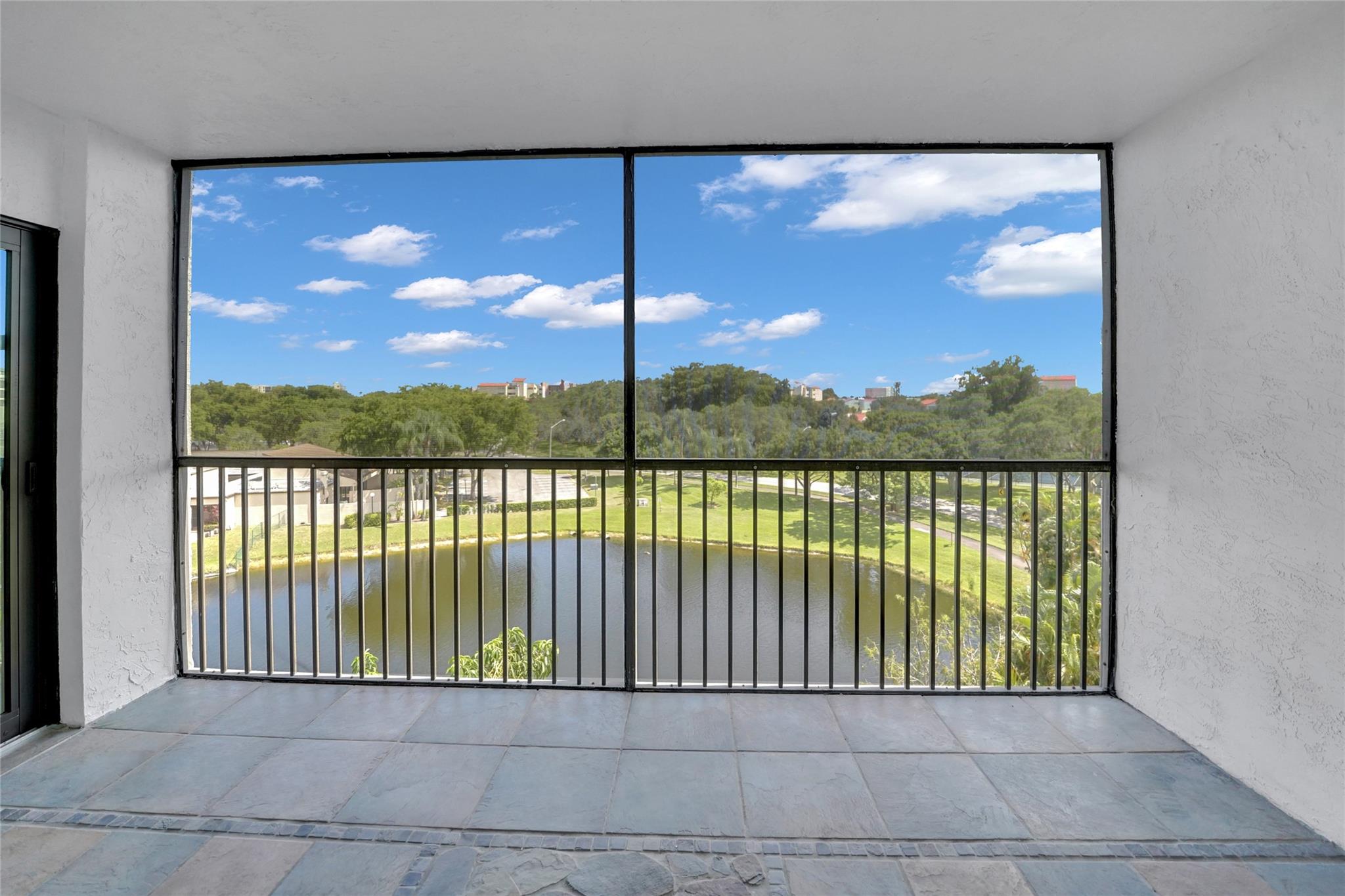 CYPRESS BEND CONDOMINIUM - Residential