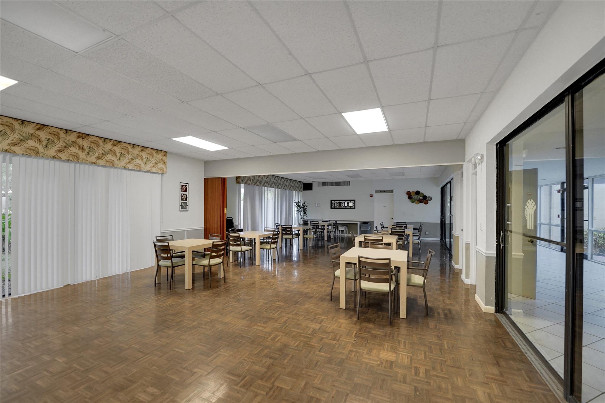 CYPRESS BEND CONDOMINIUM - Residential